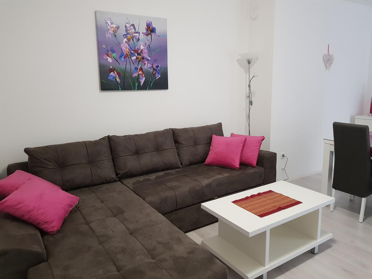 Apartment Gea 18 Novi Sad Exterior foto