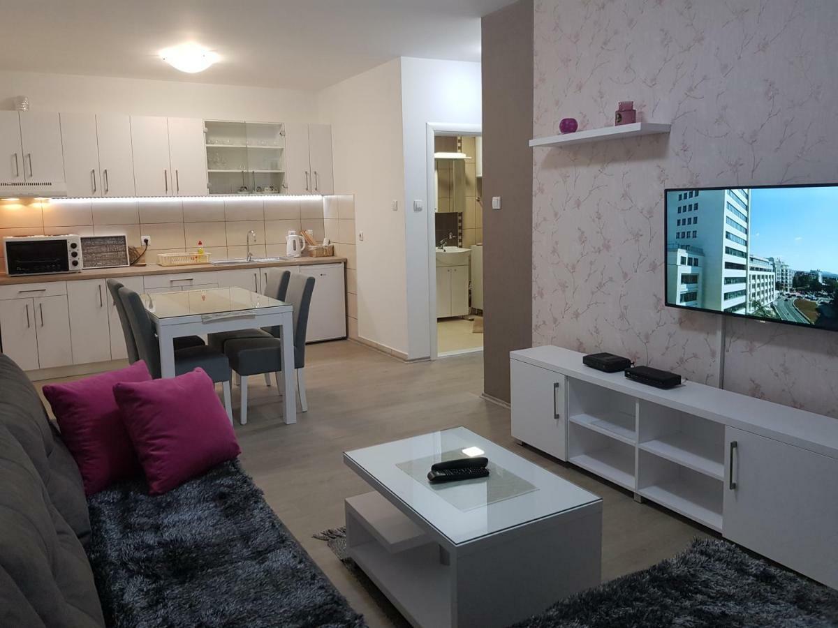 Apartment Gea 18 Novi Sad Exterior foto